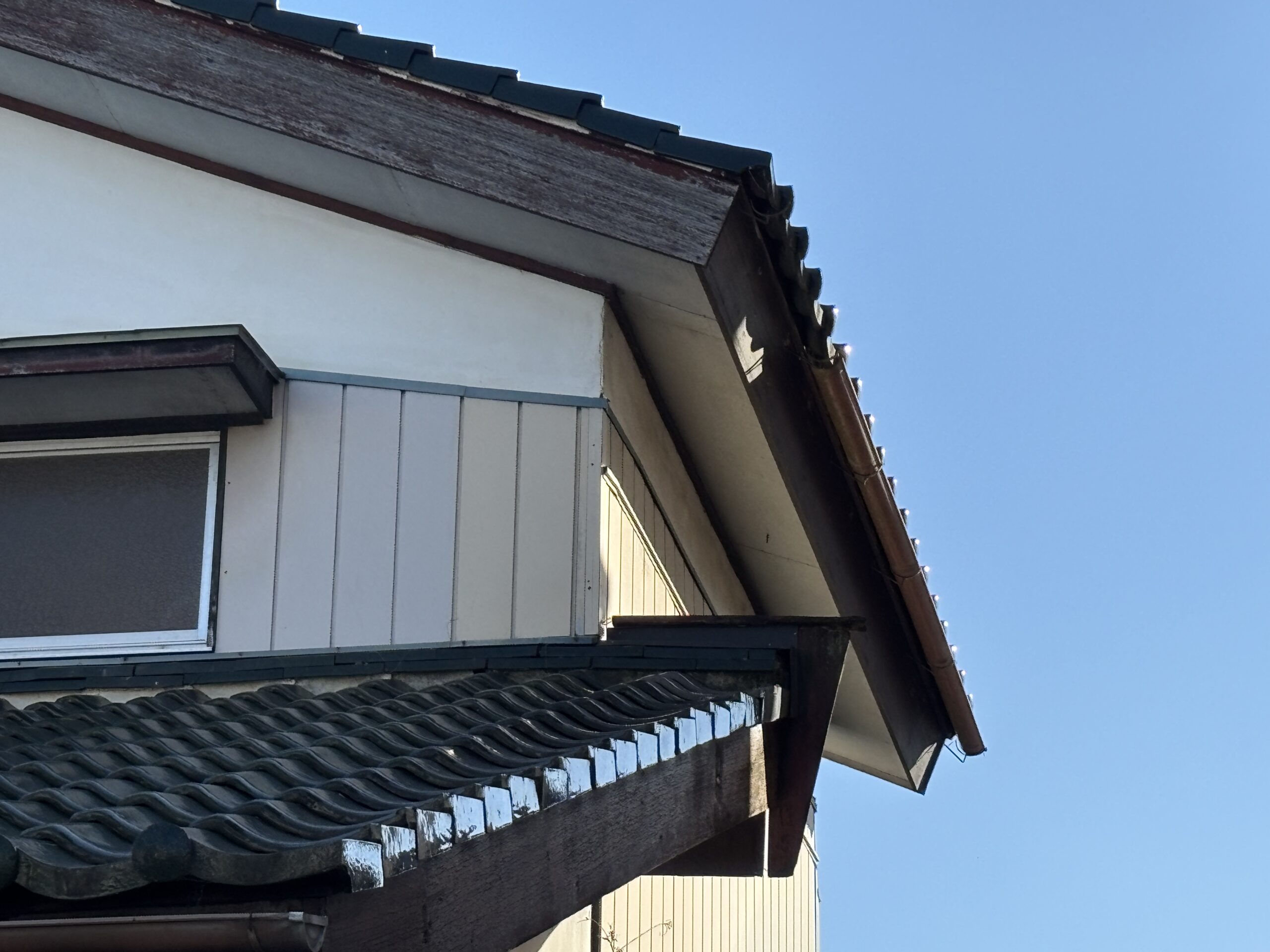 高崎市で外れかけた雨どいを撤去した施工後